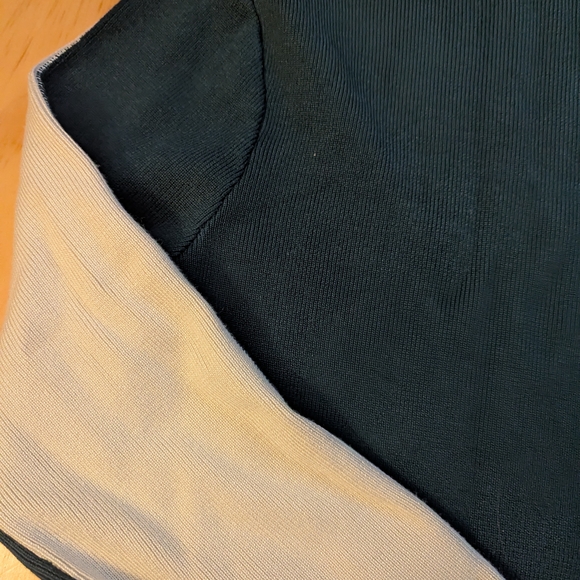 Two-Tone Beige & Emerald Green Mockneck Sweater - Picture 6 of 6